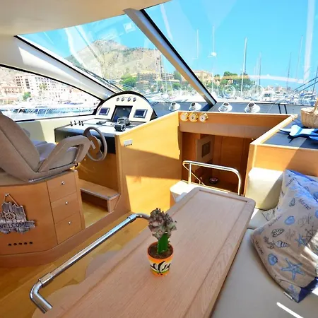 Layla Yacht * 巴勒莫