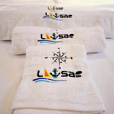 Layla Yacht Hotel na wodzie